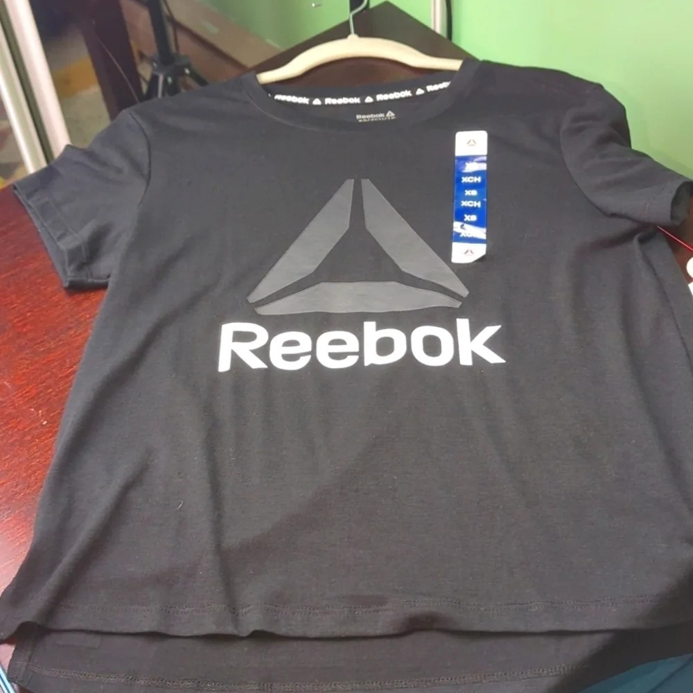 Reebok‎ Tee Shirt Activewear New XS